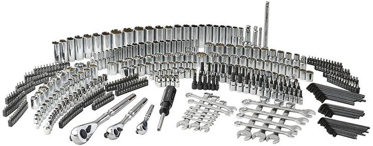 Ensemble d'équipements de mécanicien Craftsman 450 pièces, comprenant une clé à cliquet, des douilles et des clés à main.
