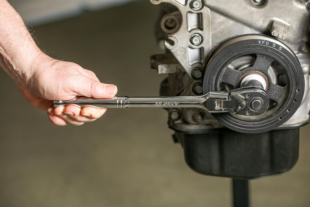 ARES 42040 - Jeu de cliquets à tête flexible - 4 cliquets 72 dents - Construction en acier au chrome-vanadium de qualité supérieure et finition chromée - Conception réversible à dégagement rapide doté de un angle de rotation de 5°
