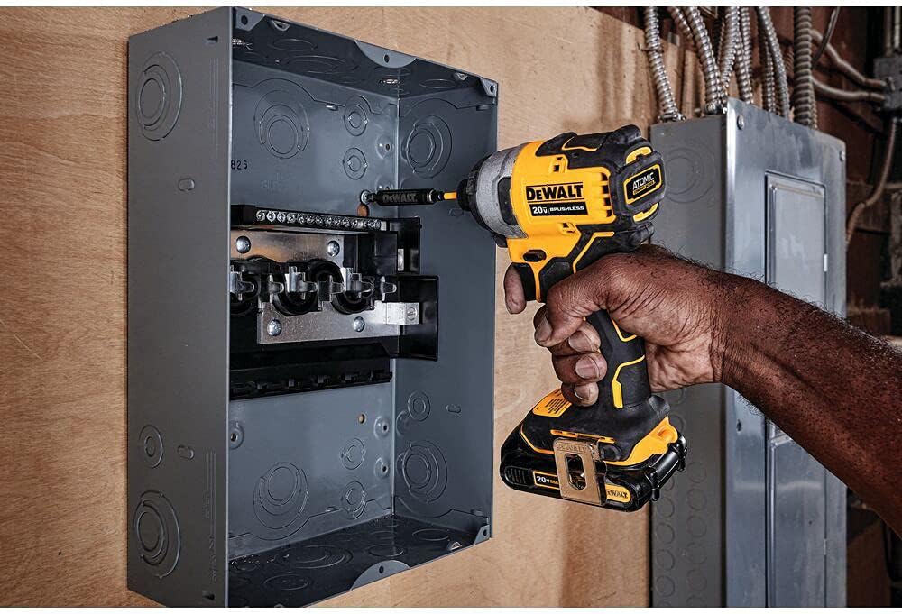 Visseuse à chocs DEWALT ATOMIC 20V MAX*, sans fil, compacte, 1/4 pouce, outil seul (DCF809B) – sélection pratique