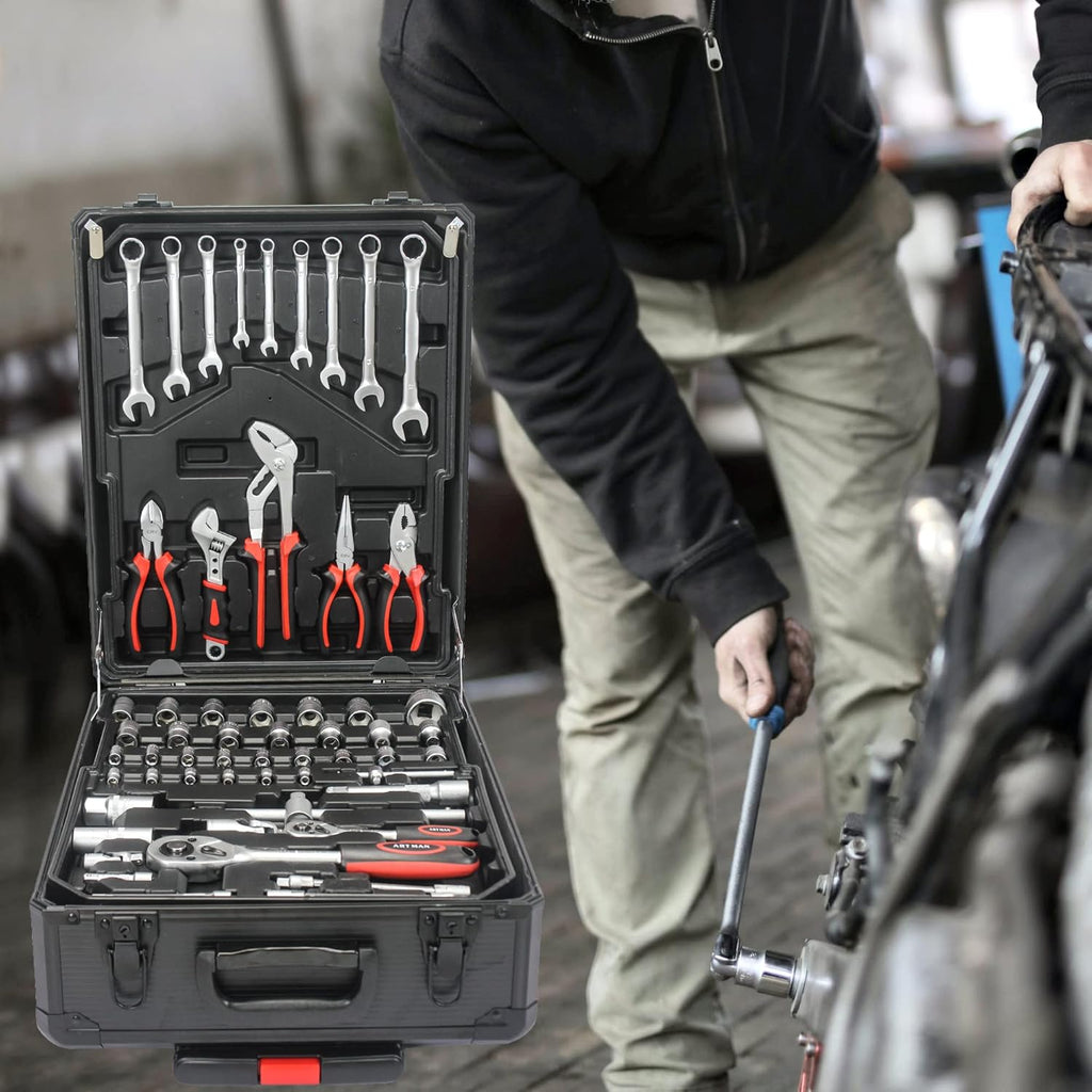 Coffret d'outils pratiques pour la maison et l'automobile - 899 pièces. Coffret d'outils à roulettes, ensemble complet d'outils à main, idéal pour les particuliers, les bricoleurs et les hommes à tout faire.