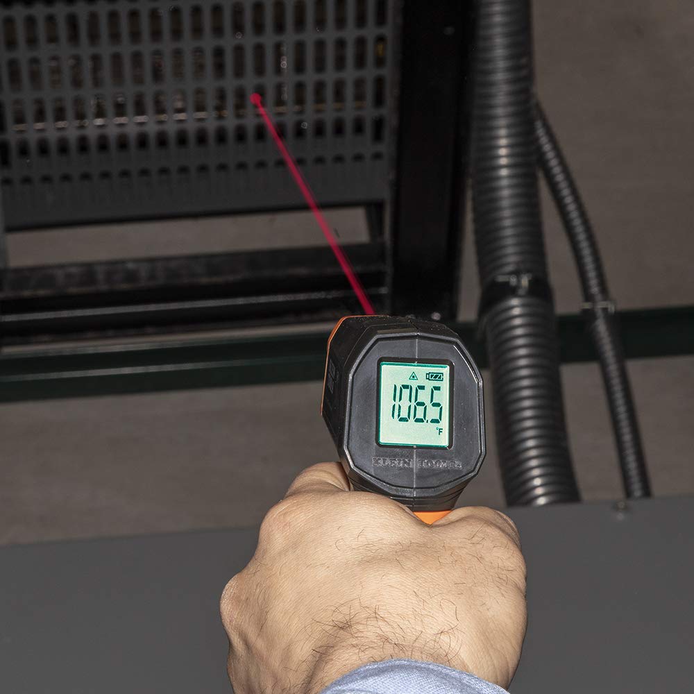 Ensemble de test électrique Klein Tools 80067 doté de thermomètre numérique infrarouge, multimètre, testeur de tension sans contact et testeur de prises, 4 pièces