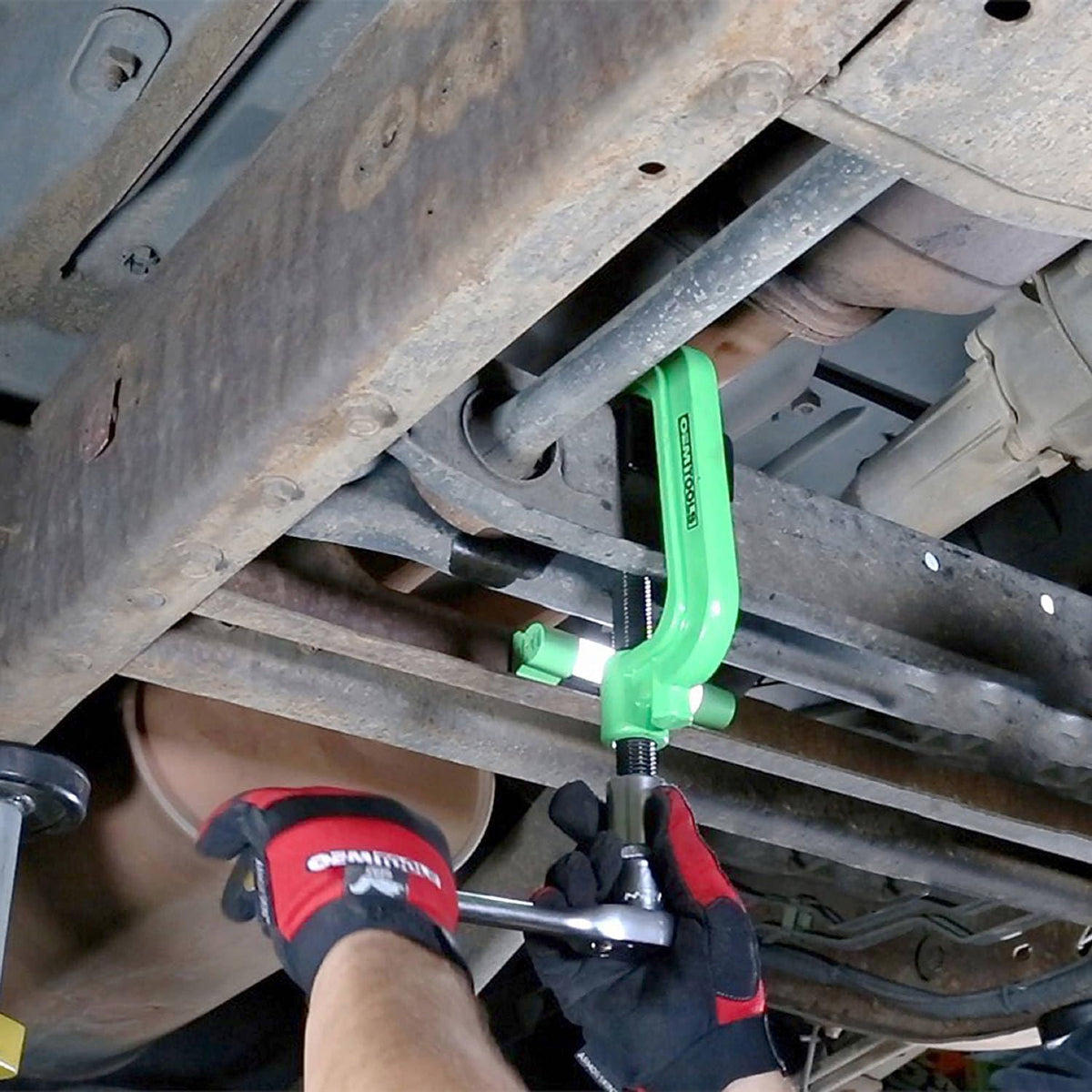 Dispositif destiné à barres de torsion OEMTOOLS 37278, démontage et installation des clavettes de torsion, compatible doté de les suspensions renforcées, revêtement électrophorétique destiné à une durabilité accrue