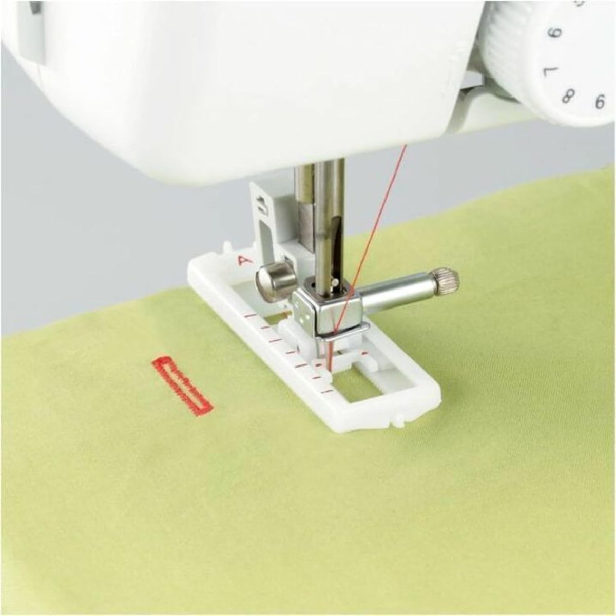Machine à coudre légère Brother SM1704 à 17 points (blanche) – sélection pratique