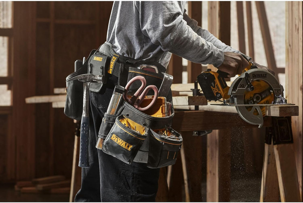 Ceinture porte-équipements DEWALT, résistante, ceinture pour usage professionnel à 26 poches (DWST540601)