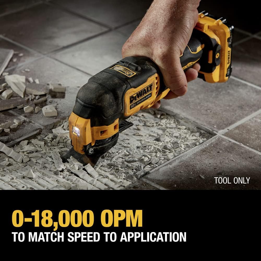 Dispositif oscillant sans fil DEWALT XTREME 12V MAX doté de lames et adaptateur, outil seul (DCS353B)