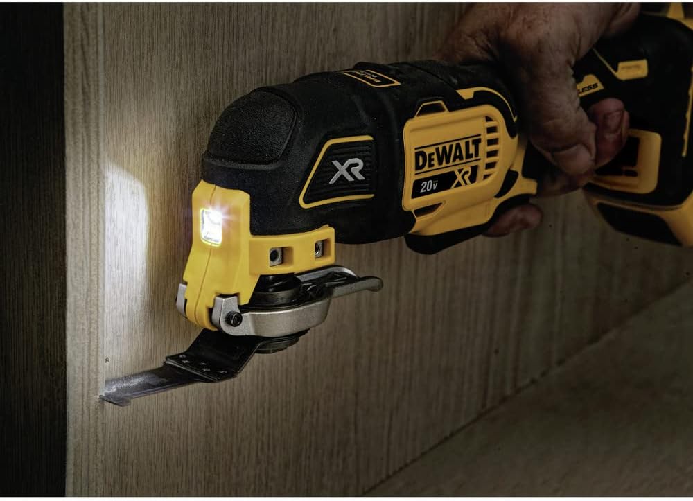 Dispositif multifonction oscillant sans fil DEWALT DCS356BR 20V MAX XR à 3 vitesses et batterie lithium-ion sans balais (outil seul) (reconditionné)