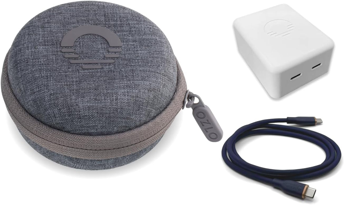 Kit d'accessoires de voyage Ozlo | Étui de voyage + bloc de charge USB-C + câble de charge en silicone | Étui rigide destiné à écouteurs intelligents Ozlo Sleepbuds