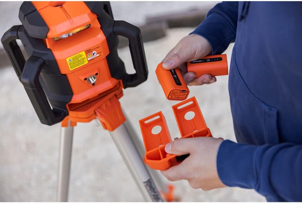 Système laser rotatif à double pente autonivelant rouge Johnson Level & Tool JRT300-RDHV-S, portée pour 1 220 m, batteries lithium-ion, cible magnétique, détecteur laser, télécommande, trépied et mire de 4 m.