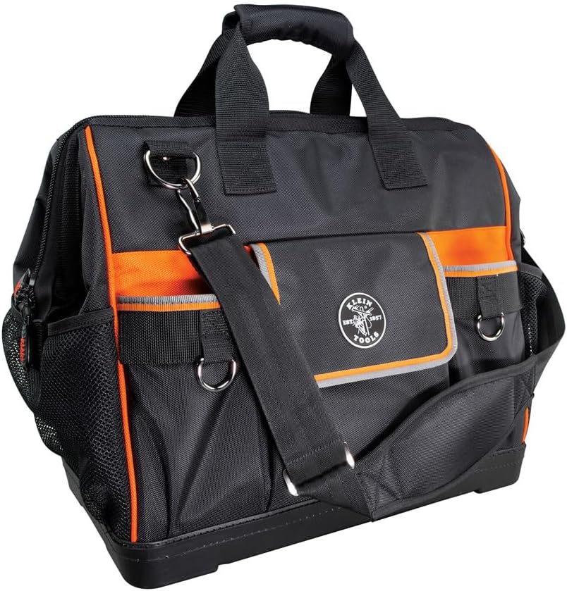 Sac à équipements Klein Tools 55469 Tradesman Pro à grande ouverture, en tissu balistique 1680, doté de fond moulé et bandoulière amovible.