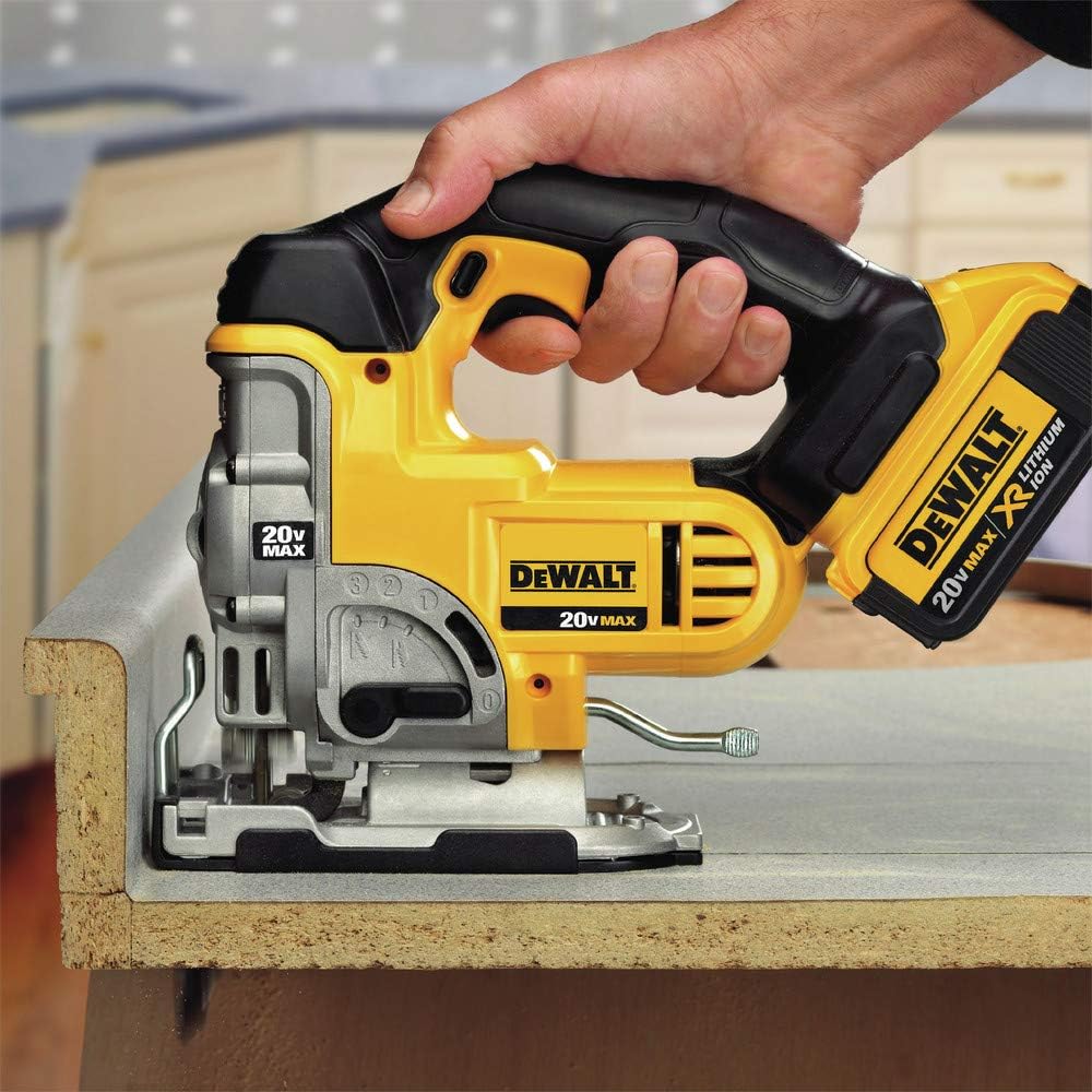 Scie sauteuse sans fil Dewalt DCS331BR 20V MAX Lithium-Ion (outil seul, reconditionnée) – sélection pratique