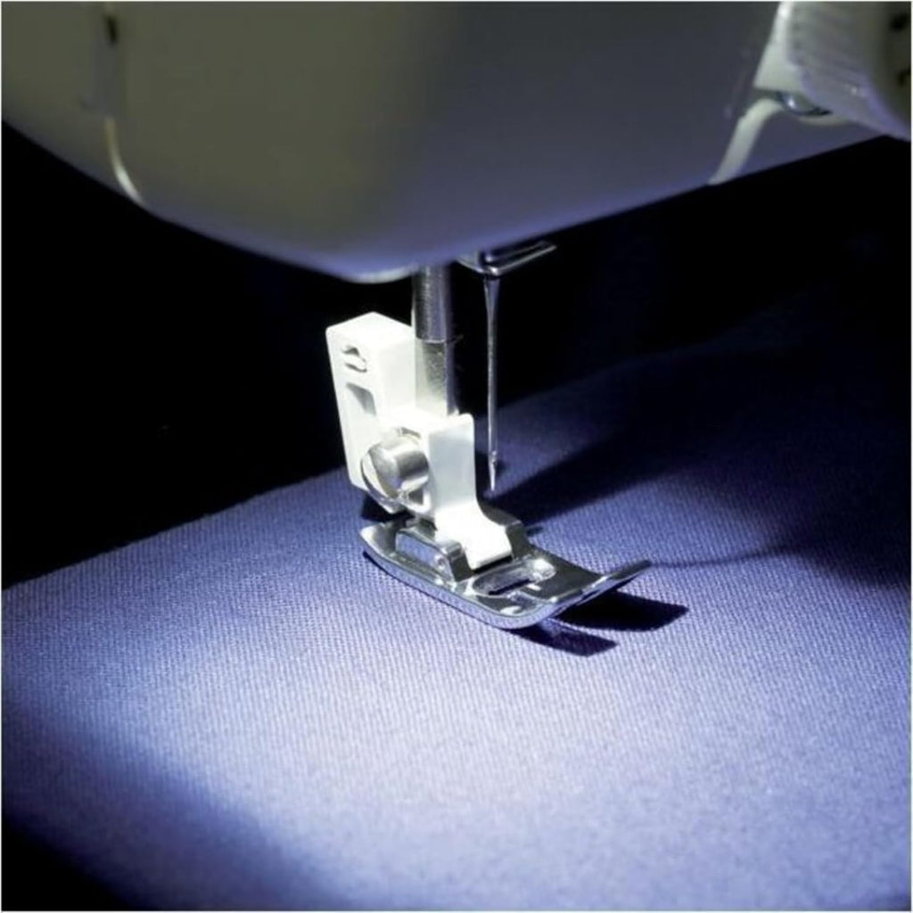 Machine à coudre légère Brother SM1704 à 17 points (blanche) – sélection pratique