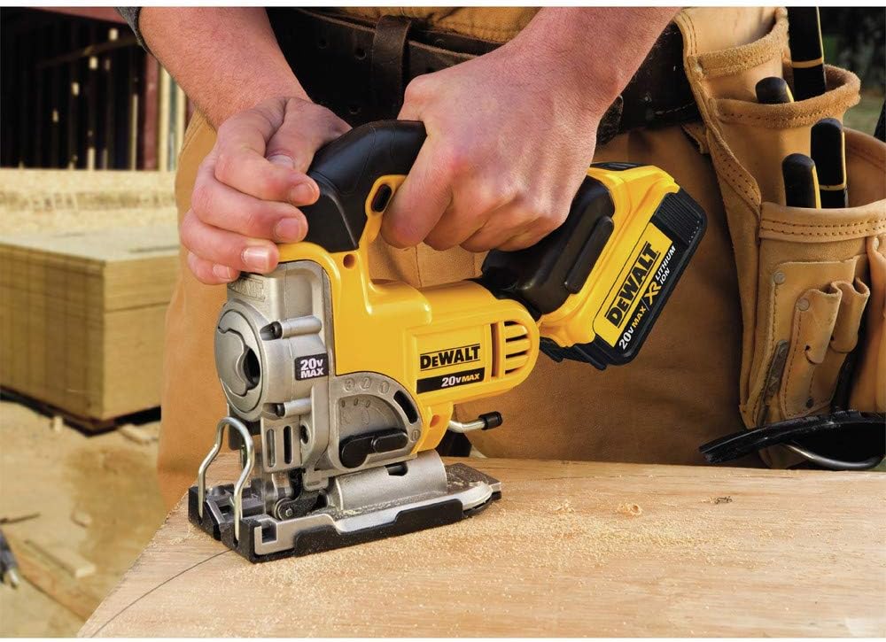 Scie sauteuse sans fil Dewalt DCS331BR 20V MAX Lithium-Ion (outil seul, reconditionnée) – sélection pratique