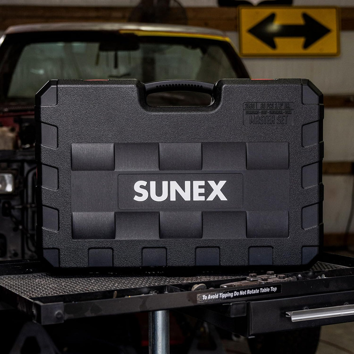 Ensemble de 80 douilles à impact SUNEX Tools, entraînement 3/8 po, universelles, étoile, étoile externe, rallonges, cardan, SAE et métriques, de 8 mm à 19 mm et de 5/16 po à 3/4 po, acier CR-MO, modèle 3580