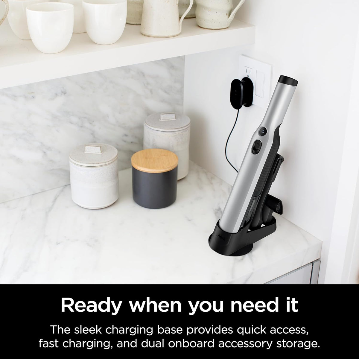 Aspirateur à main sans fil Shark WANDVAC, léger, polyvalent et portable (635 g), aspiration puissante, station de charge, vidage en une seule touche, nouveaux accessoires Furfins et suceur plat destiné à animaux et maison, gris, WV201WH