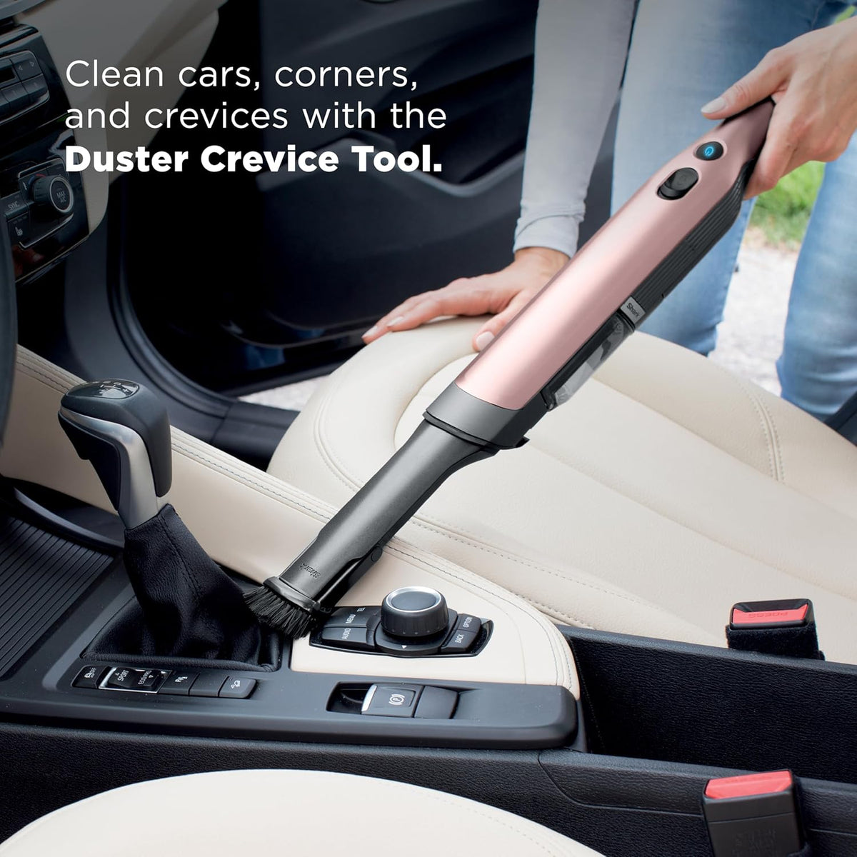 Aspirateur à main sans fil Shark WANDVAC, léger et portable (635 g), aspiration puissante, station de charge, vidage facile destiné à la voiture et la maison, accessoire multi-surfaces destiné à animaux et suceur plat, or rose, WV201RGBRN