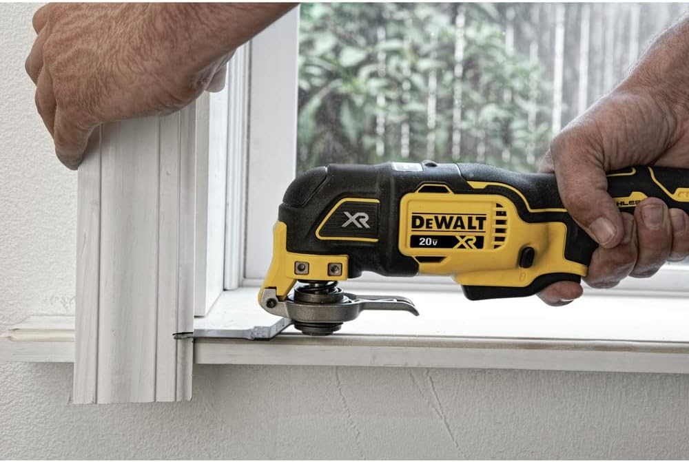 Dispositif multifonction oscillant sans fil DEWALT DCS356BR 20V MAX XR à 3 vitesses et batterie lithium-ion sans balais (outil seul) (reconditionné)